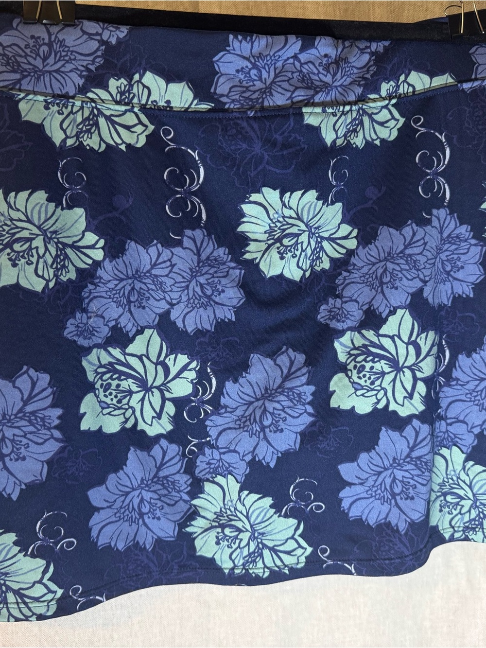 Tranquility floral pattern skort